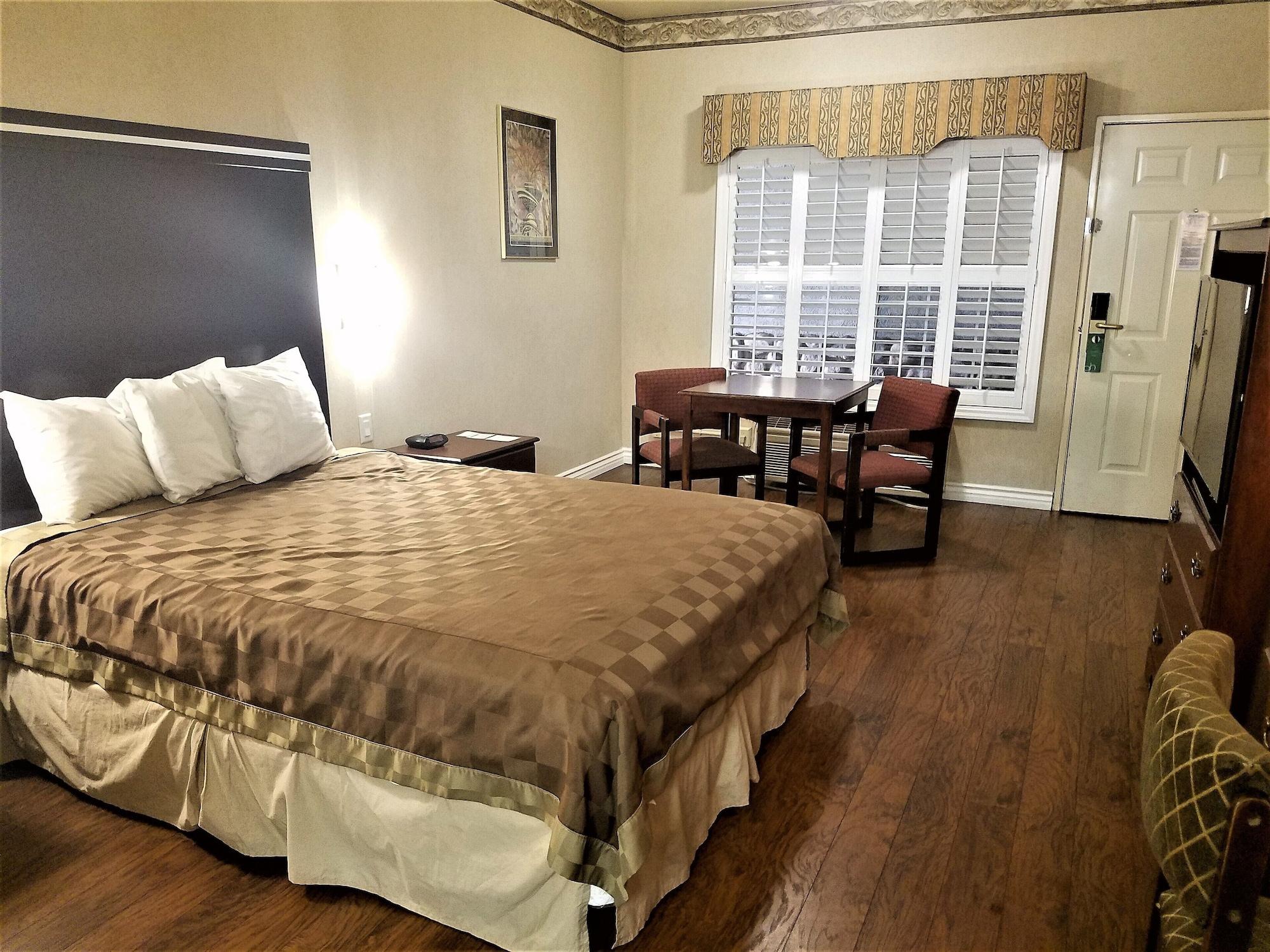 Mid City Inn & Suites Pico Rivera Exterior photo
